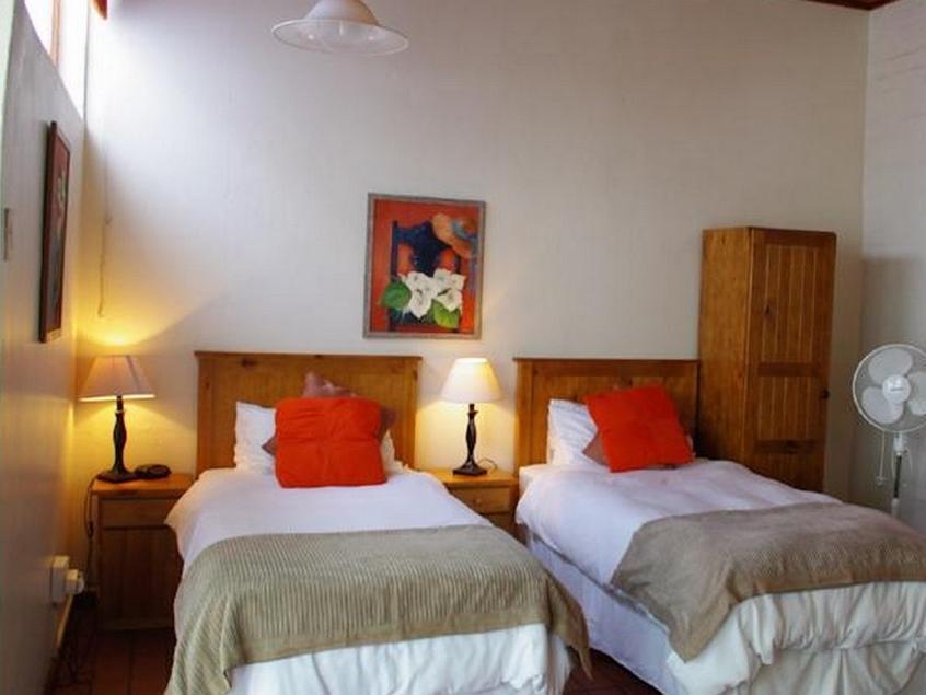Aqua Marine Guest House Порт-Элизабет Экстерьер фото